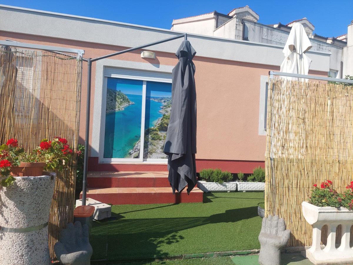 Apartmani Stobrec Split Exteriör bild