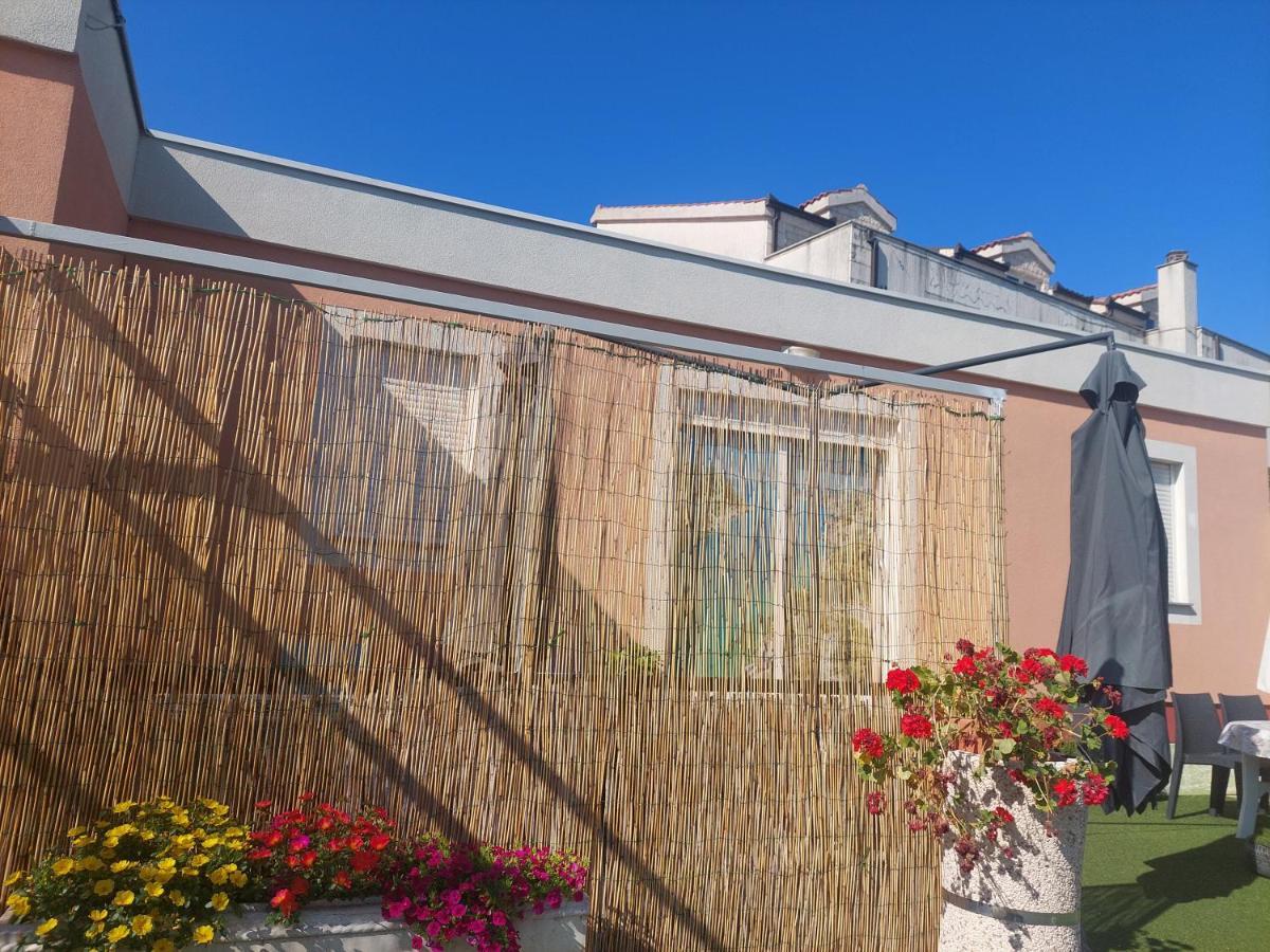 Apartmani Stobrec Split Exteriör bild