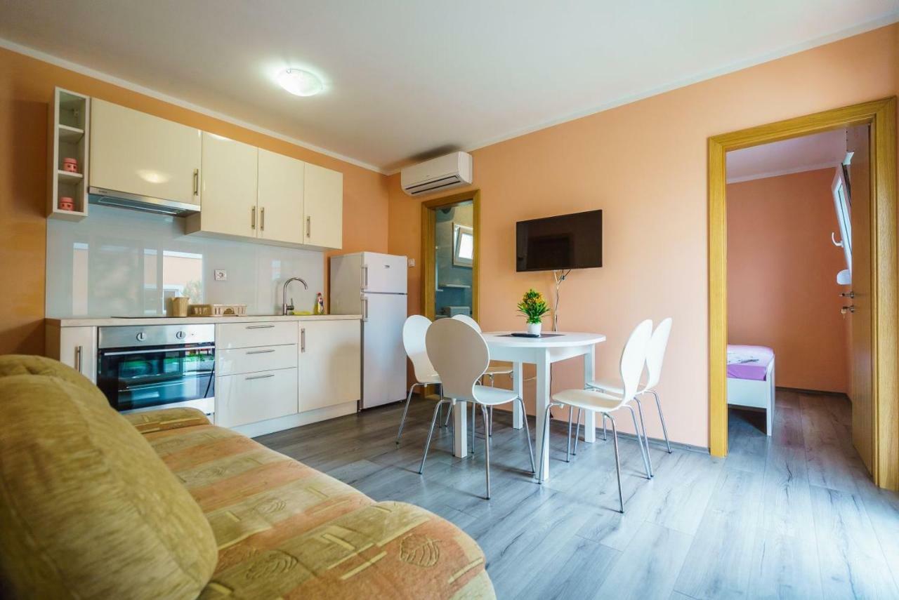 Apartmani Stobrec Split Exteriör bild