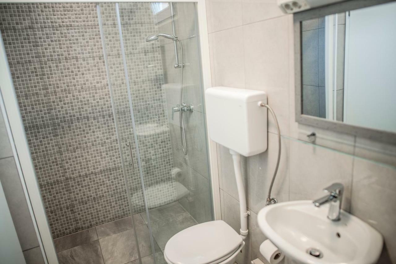 Apartmani Stobrec Split Exteriör bild