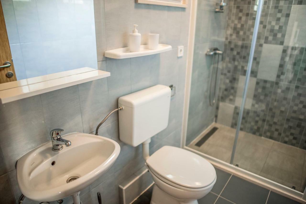 Apartmani Stobrec Split Exteriör bild